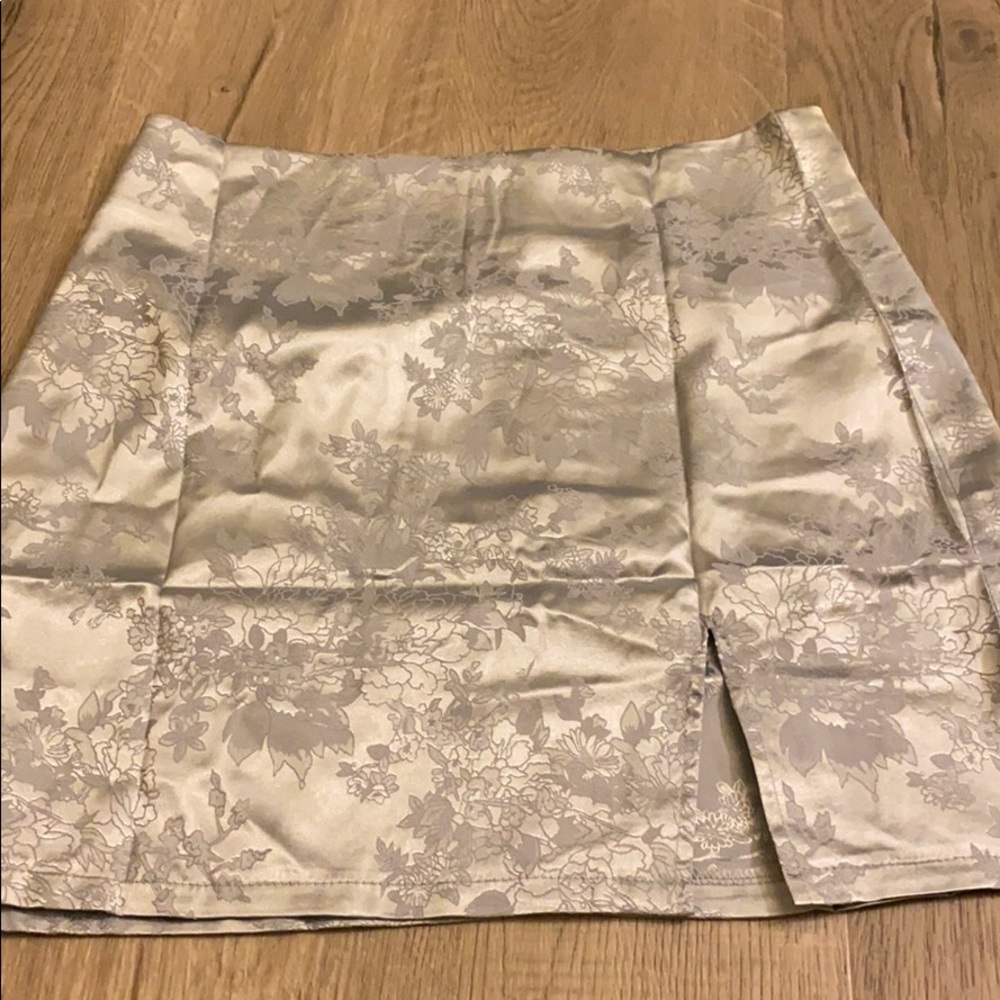 ROMWE Satin Skirt